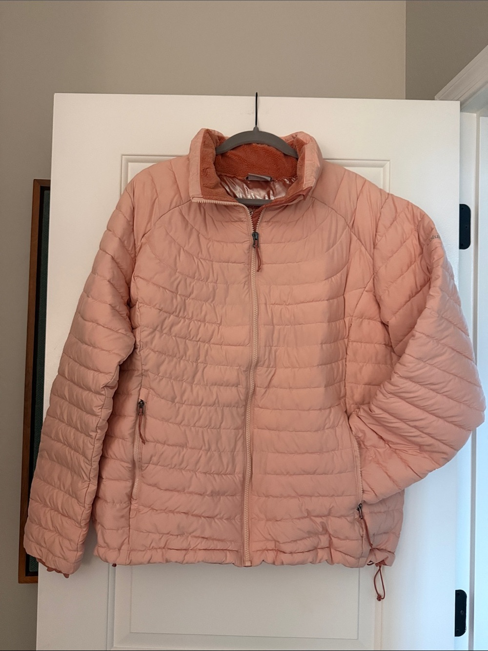 Columbia Light Pink Women's Quilted Puffer Jacket with Stand Collar